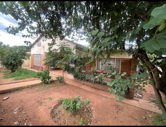 5 BEDROOM HOUSE FOR SALE IN BRIXTON